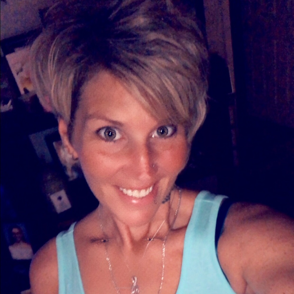 Meet your Posher, Wendy